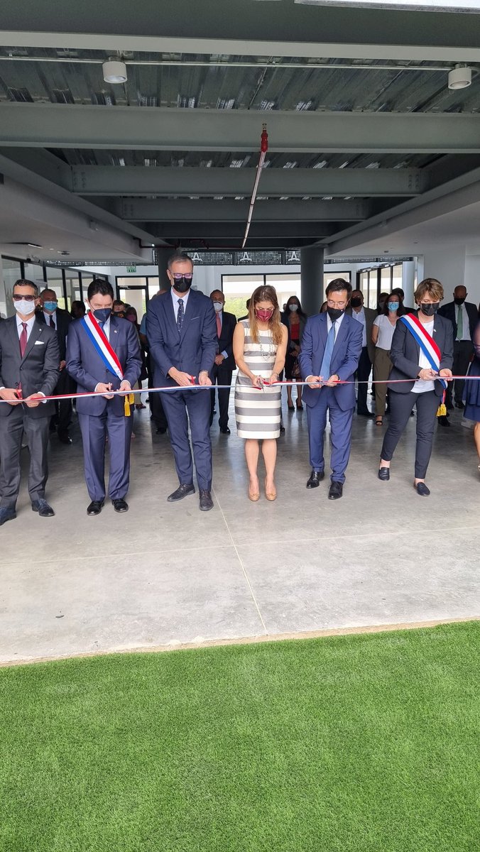 FranciaPanama's tweet image. Hoy inauguramos el nuevo edificio del #LiceoFrancés internacional de Panamá ! En presencia de la honorable ministra de Relaciones exteriores @ErikaMouynes, del representante de la AEFE y de los senadores franceses S. Cazebonne y O. Cadic.

@LfiPanama @CancilleriaPma
@aefeinfo