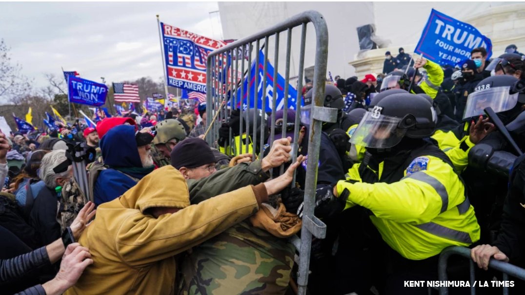 Hillary Clinton tweet media