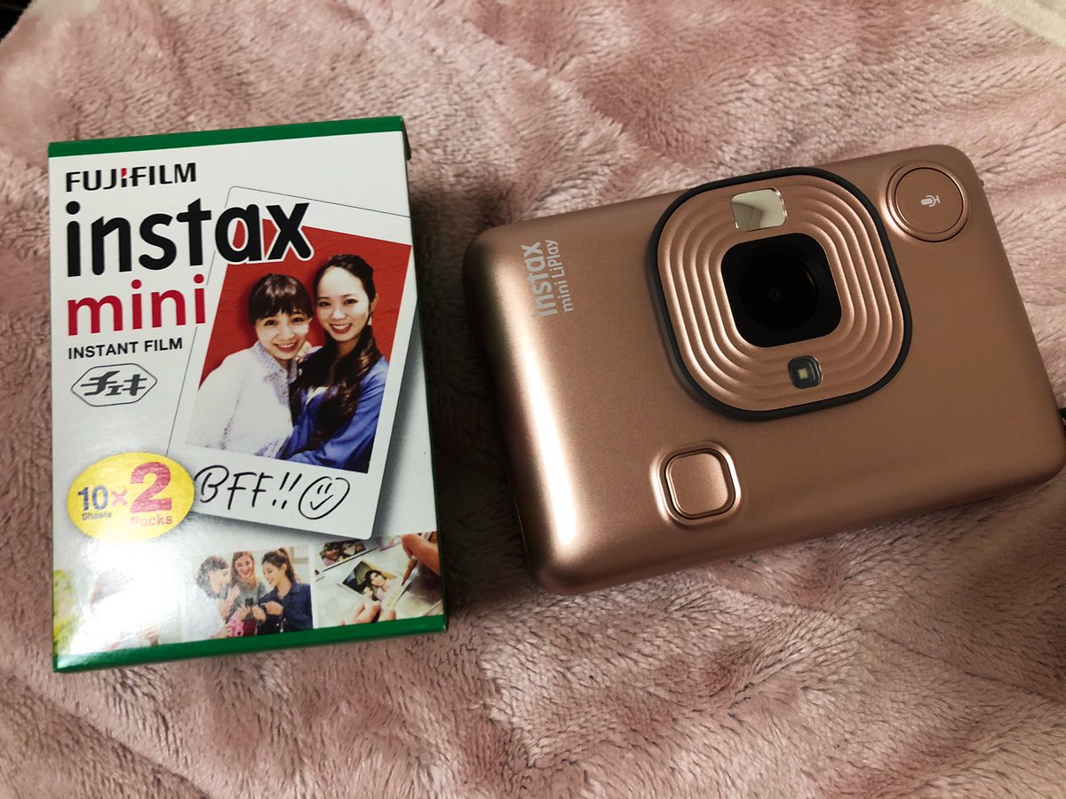 elisaltlamp's tweet photo. チェキ、新しく買い換えましたーー✨

もう機能的にも見た目的にも、最強なチェキ機💖🐱

これはイベントやライブなどで、いっぱい活躍させたい～…📸♥️

#チェキ本体
#FUJIFILM
#instax
#miniLiPlay https://t.co/XaRvGtkTRG