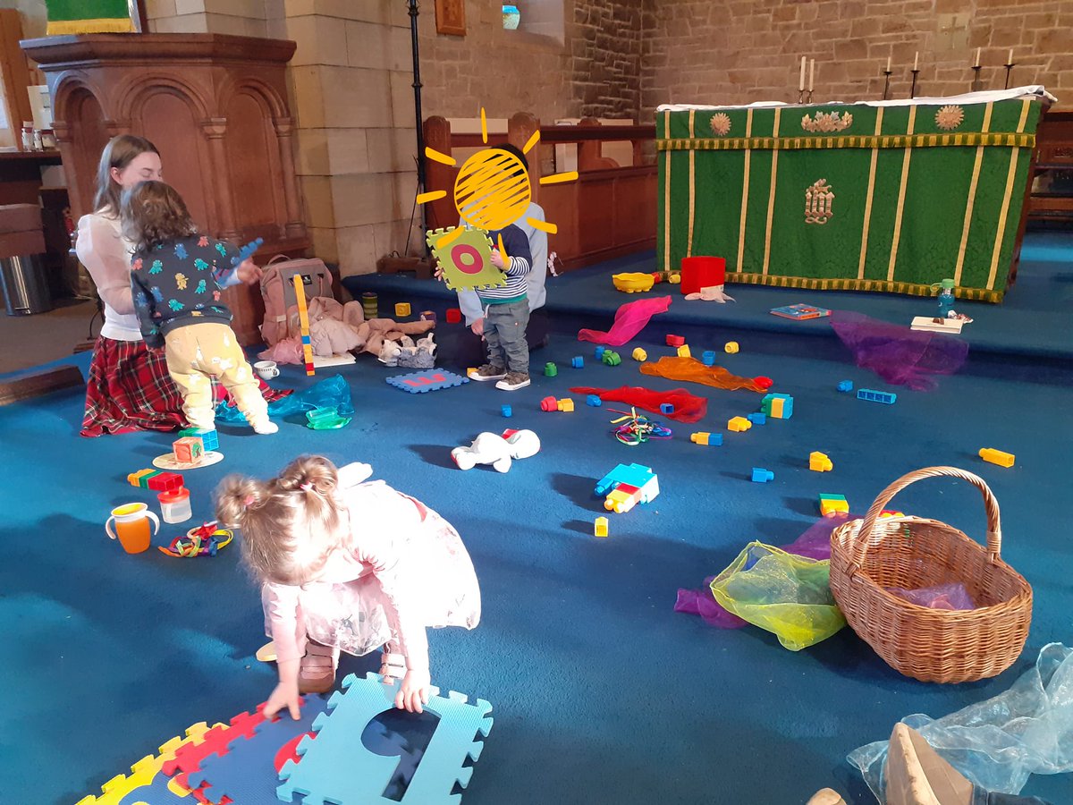 EdinDiocese's tweet photo. A great photo from the first Buggy Service for toddlers and their grown-ups @HolyCrossEdin (@secsynod / @EdinDioYouth) today!

All toddlers and their grown-ups welcome on Fridays throughout February at 10.30 am for story, songs and play! https://t.co/eNCXIC2jYU