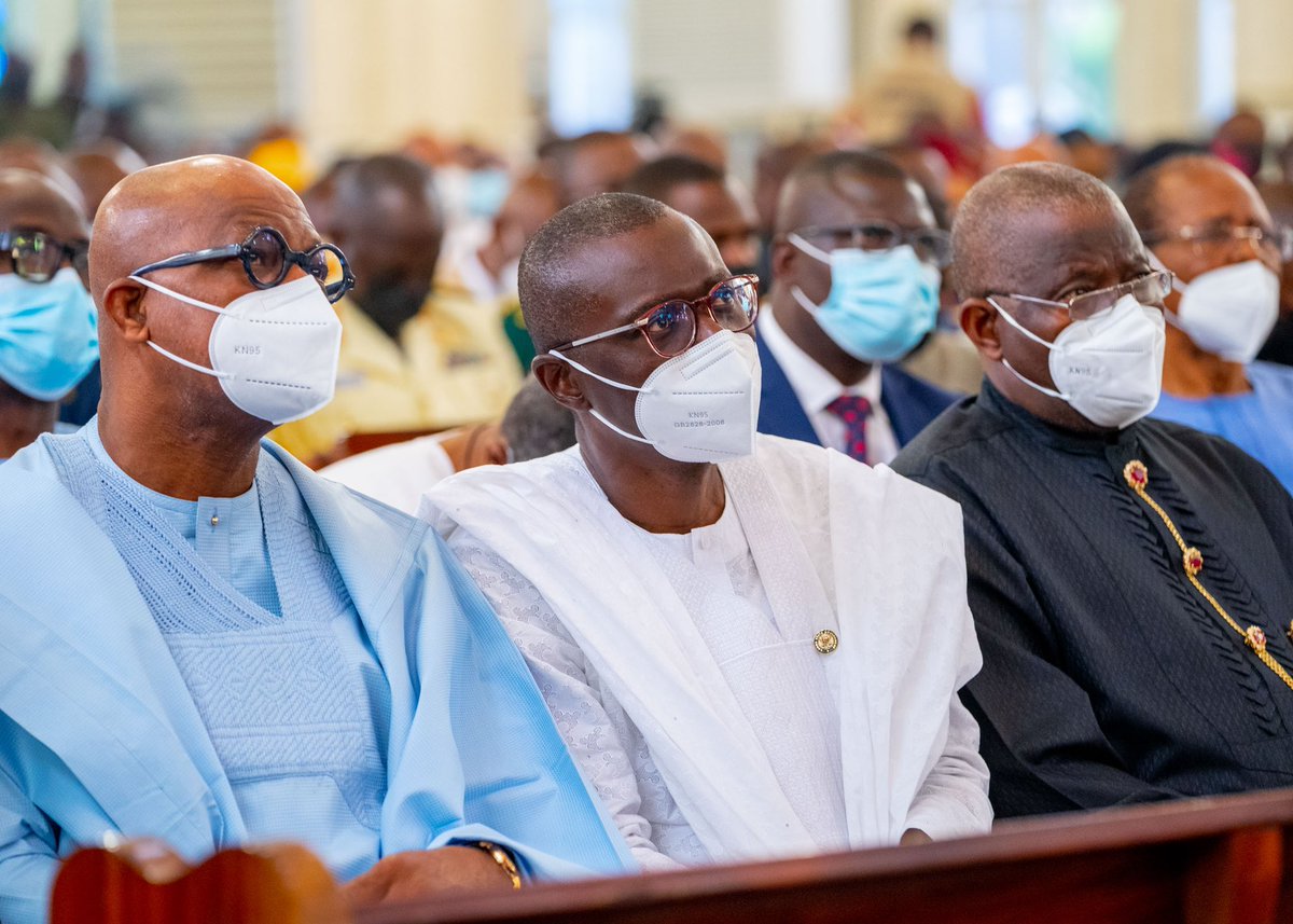 jidesanwoolu's tweet photo. Today, I joined VP @ProfOsinbajo, former President Goodluck Jonathan, General Yakubu Gowon (rtd), SGF Mr. Boss Mustapha, Governor @dabiodunMFR, @GovernorObaseki and other eminent Nigerians to bid a final farewell to Chief Ernest Shonekan at the Cathedral Church Of Christ,Marina. https://t.co/4ek2Gl2Z8S