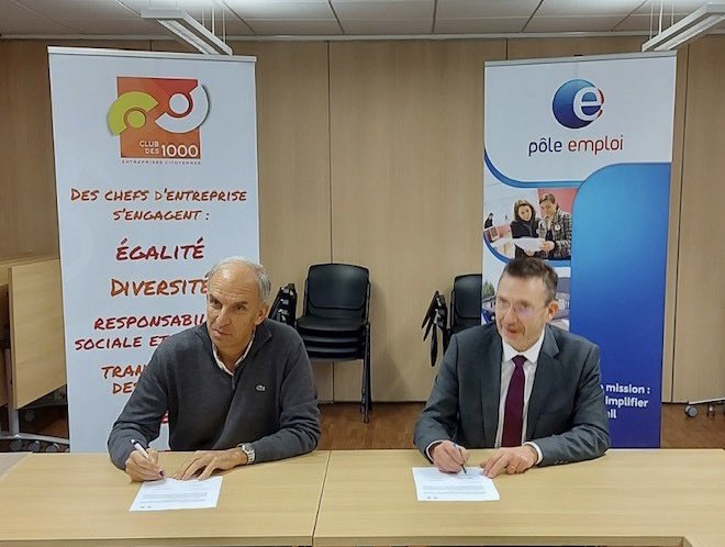 🎯[#Partenariat #AuvergneRhôneAlpes] @poleemploi_ara et <a href="/Club_des_1000/">Club des 1000</a> s'engagent en faveur de la #diversité, de l’#emploi des publics les + éloignés et de la #RSE 
🖋️Signature de la convention au #poleemploi Clermont Jouhaux avec <a href="/JCl_HUGUENY/">Jean-Claude Hugueny</a> 
<a href="/NHalot/">nathalie halot</a> <a href="/tmalatrait/">Thierry Malatrait</a>
