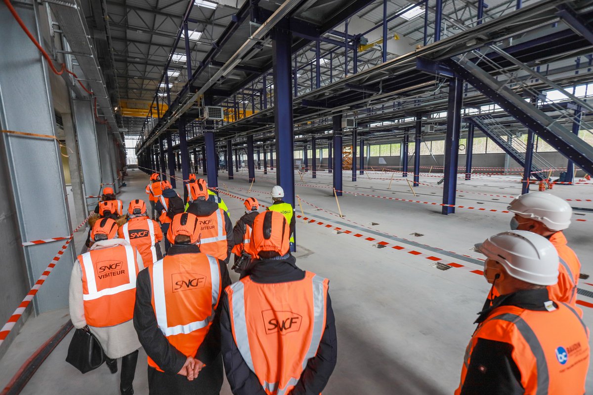 Le <a href="/GroupeSNCF/">Groupe SNCF</a> est un partenaire de la mobilité et de l'innovation pour les territoires.

Le technicentre de la <a href="/RCValdeLoire/">Région Centre-Val de Loire</a> en est l'incarnation et nous permet d'accompagner au mieux la région sur les questions de développement économique et écologique, grâce au ferroviaire.