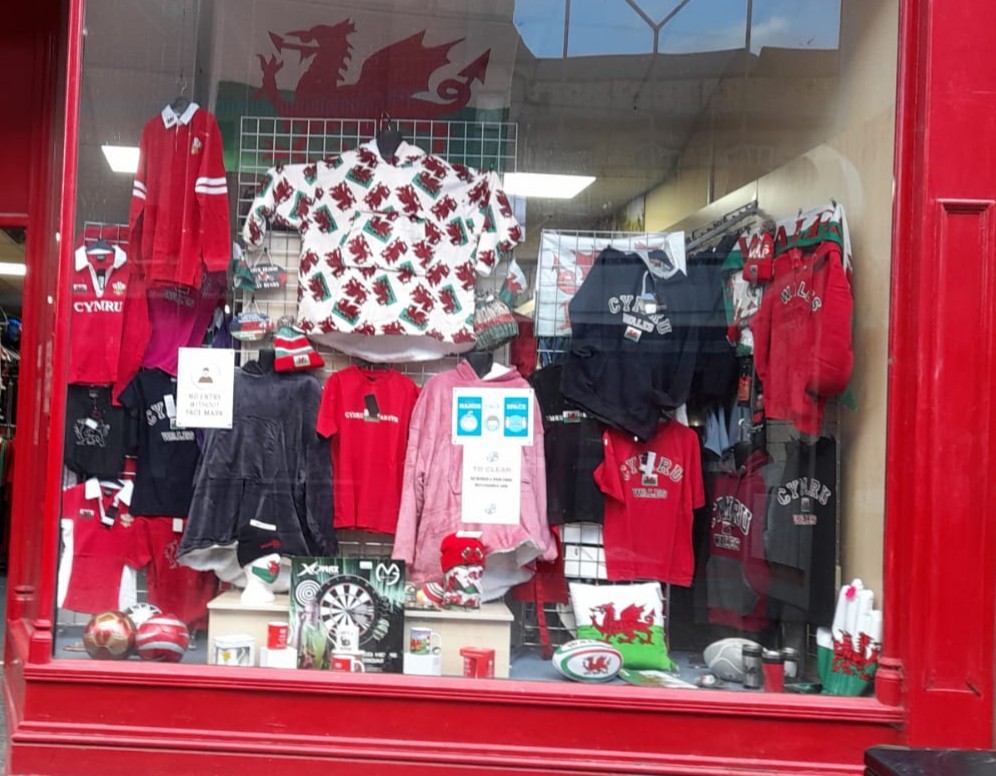 beamnewport's tweet photo. #6nations returns tomorrow. Are you looking for a new jersey. Look no further, huge selection of both mens and ladies. #welsh costumes and kids rugby jerseys ready for #stdavidsday. Lots of souvenirs too 🏴󠁧󠁢󠁷󠁬󠁳󠁿🏴󠁧󠁢󠁷󠁬󠁳󠁿 https://t.co/qB8F2aFFZU