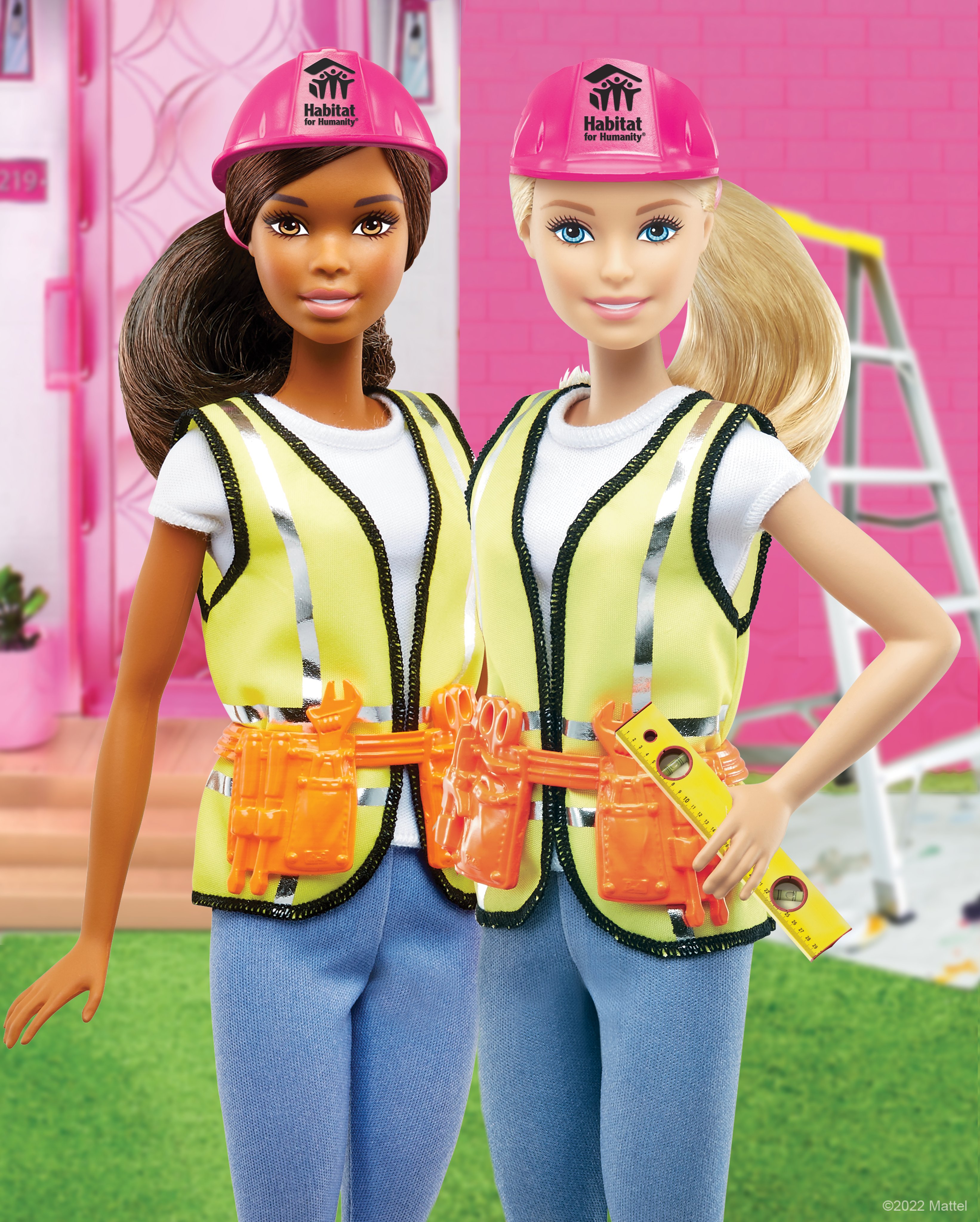Barbie on Twitter: "Today, #Barbie and @Habitat_org begin construction on a  worldwide initiative to ring in the landmark 60th anniversary of the  #BarbieDreamHouse.👷🏾‍♀️👷🏼‍♀️ In 2022, we look forward to creating more  opportunities