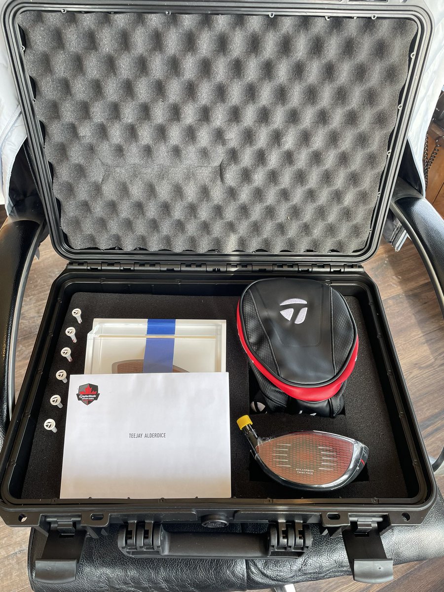 The secret is revealed #TeamTaylorMadeCA the Carbonwood Age is here with the all-new <a href="/TaylorMadeCA/">TaylorMade Canada</a> #StealthDriver. Available now at golf shops across Canada. The Boss Hog of all Big Sticks