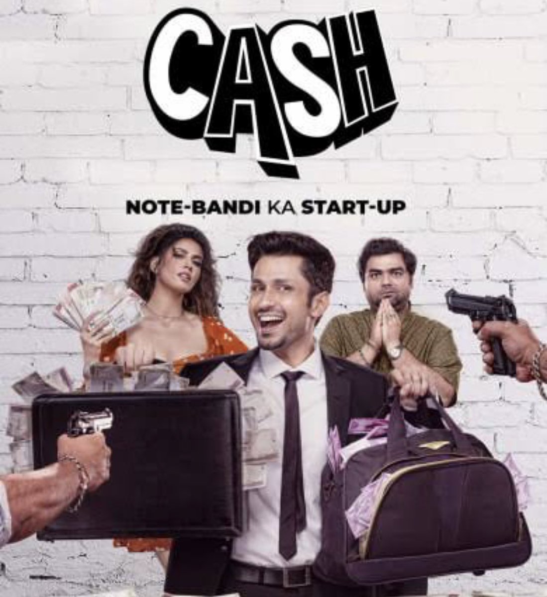 Finally watched #Cash on @DisneyPlusHS &amp; Enjoyed it !! Entertaining &amp; relatable as I covered demonetisation closely.. <a href="/amolparashar/">Amol</a> is brilliant, as is <a href="/GulshanGroverGG/">Gulshan Grover</a> ! Well made <a href="/sethrishab/">Rishab Seth</a> <a href="/VisheshB7/">Vishesh Bhatt</a> !!
<a href="/NewsX/">NewsX World</a>  #CashFilmOnHotStar
