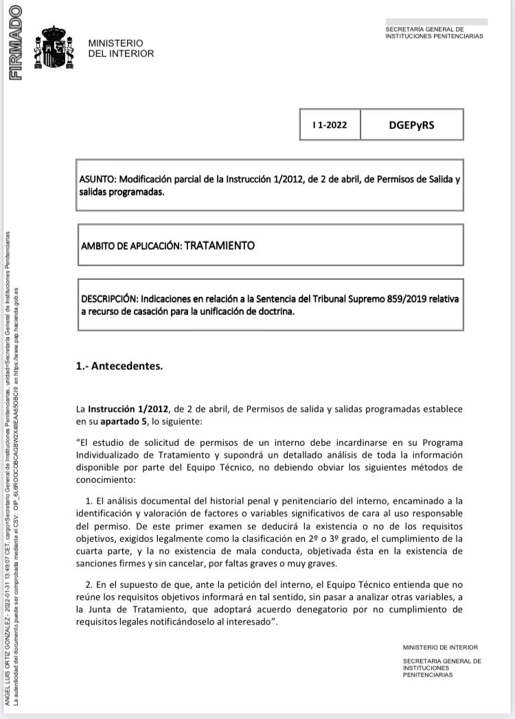 UngenioArribas's tweet photo. El otro día le decía a Angelito: "No hay huevos a saltarse la Ley Orgánica General Penitenciaria y el Reglamento Penitenciario".

¿Que qué me contestó? Me dijo:

"SUJÉTAME EL CUBATA". 🥃

#sosprisiones https://t.co/tTLWV7cXkk