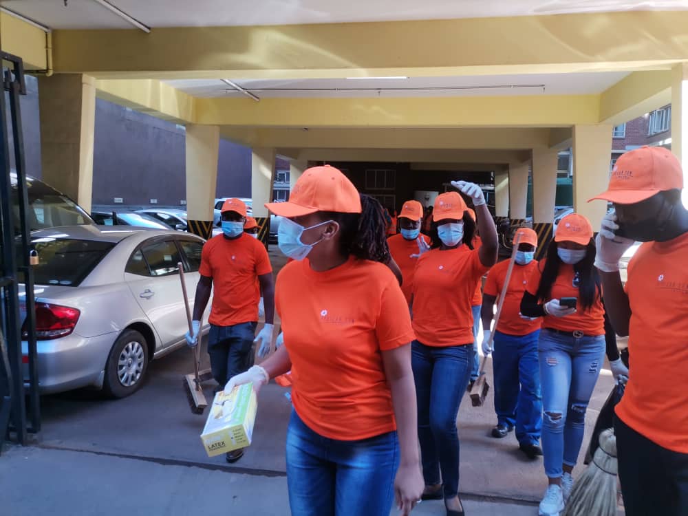 African_Sun's tweet photo. The first Friday of each month is all about playing our part and keeping Zimbabwe clean. Some moments captured of team African Sun in collaboration with ZTA taking part in the National Clean Up campaign. #AfricanSunHotels #CleanUpZimbabwe https://t.co/aU21lyxS6C