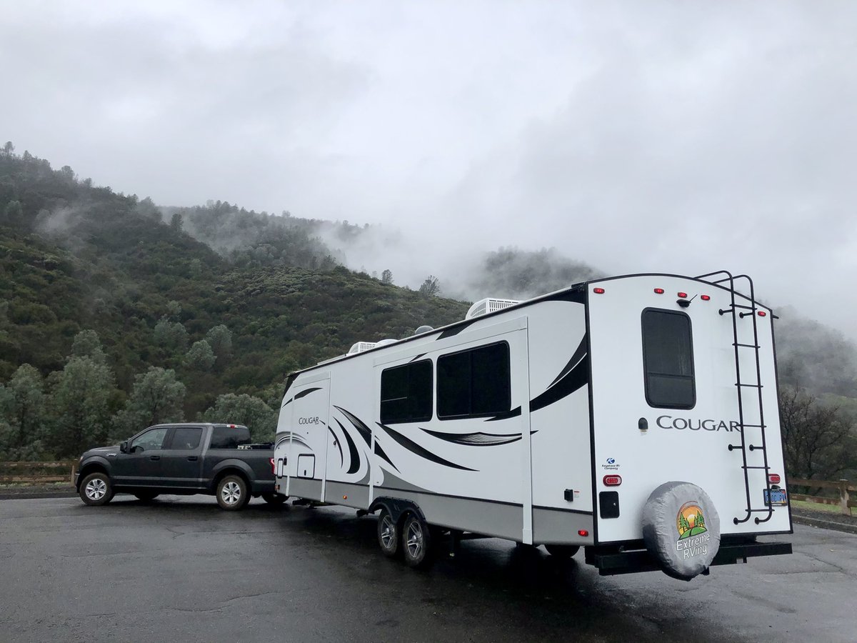 ExtremeRVing's tweet photo. @KeystoneRVCo Actually - I lied 🤥- it’s a 2020. We traded in our @KeystoneRVCo #hideout after 8 amazing years & are looking forward to the next era! #ExploreOurNation #OnTheRoad #MoreThanaVacation it’s an #experience https://t.co/NGuuSzXOYz