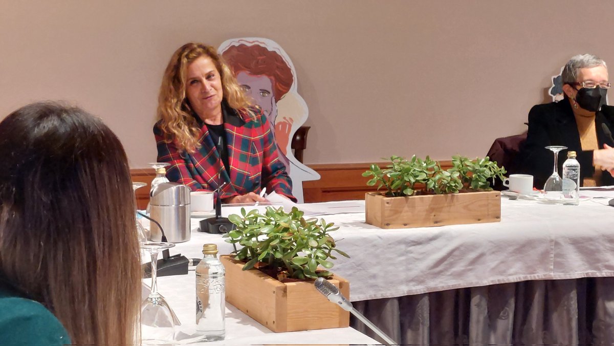 ✍ O <a href="/castesoutomaior/">Castelo de Soutomaior</a> volve ser o escenario de reunión das creadoras galegas que asinaron o #ManifestodeSoutomaior co que a <a href="/depo_es/">Deputación Pontevedra</a> denuncia as desigualdades das mulleres na escrita e propón un plan de acción para rachar con ela