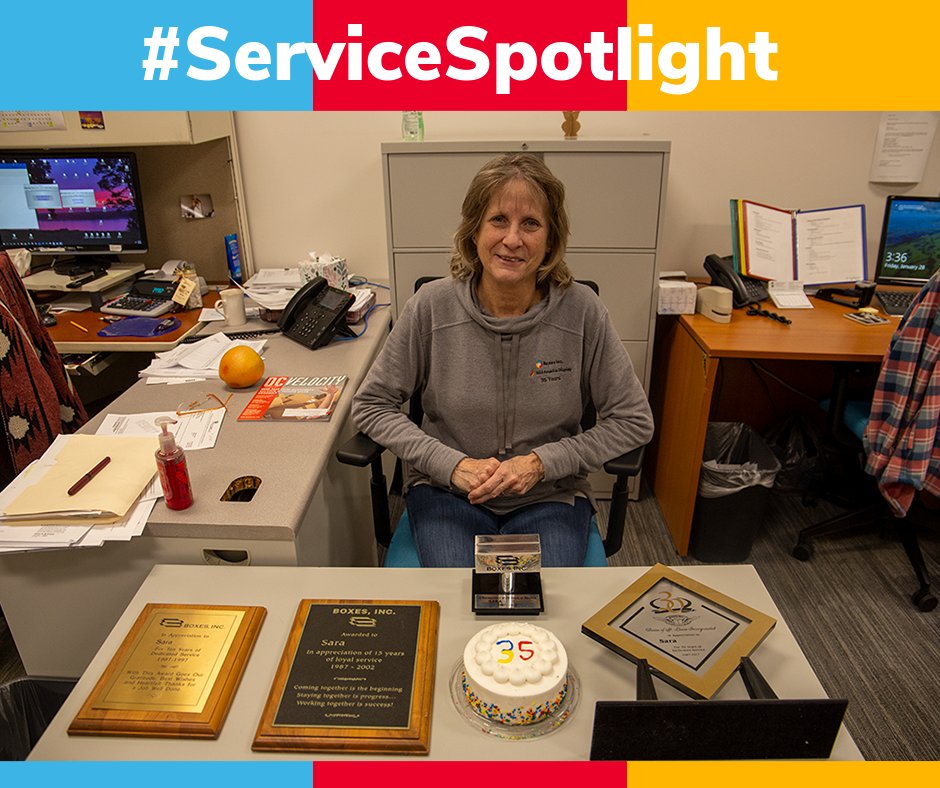 MidAmDisplay's tweet image. Congratulations to Sara S. on reaching her 35th Work Anniversary with Boxes Inc. &amp;amp; Mid America Display. Thank you for all the hard work over the last 35 years!
#congratulations #work #anniversary #honor #thankyou #career #fortunate #display #popdisplay #corrugate #packaging