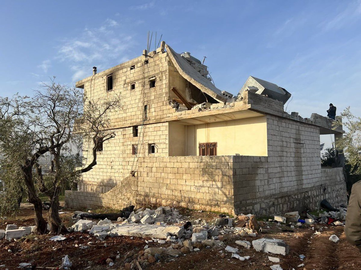 aggeloschoriano's tweet image. 🇺🇸 Photos of what remained of the Compound where 🏴 Islamic State "Caliph" Abu Ibrahim al Hashimi al Qurayshi lived following the US-led Coalition raid. #ISIS #isisleader #Biden