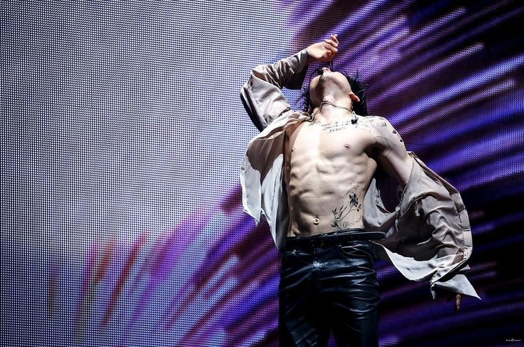Nasi0830's tweet photo. ولی اگه 8 روز دیگه بجای جونمیون
 هاتمیون تحویل گرفتیم چجوری زنده بمونیم؟

@weareoneEXO @layzhang @B_hundred_Hyun https://t.co/KGCMcKEnkv