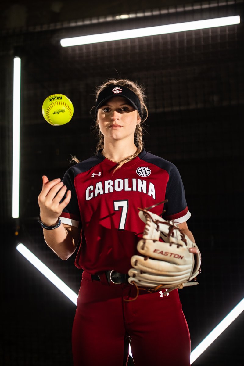 GamecockSoftbll's tweet photo. 🖐✌️ Days!

#Gamecocks🤙 #ncaasoftball #secsoftball https://t.co/H9rA97BvZP