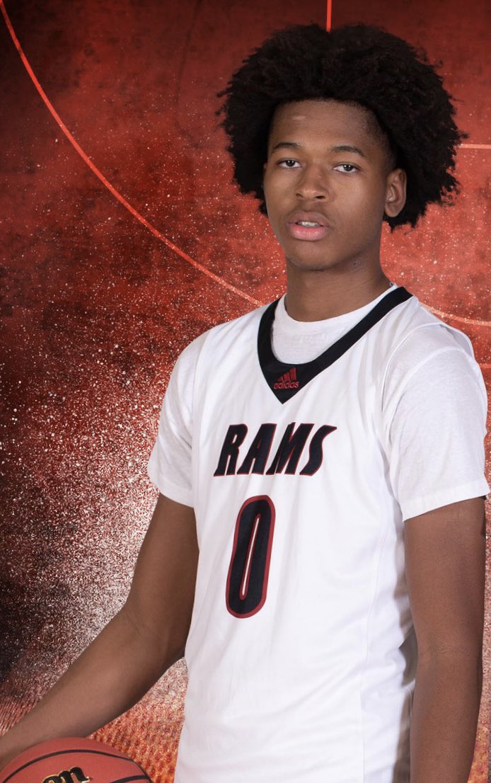Huge shout out to <a href="/kevinjr_0/">Kevin Patton Jr</a> for being nominated for Gatorade Player of the Year in Arizona! This nomination is well deserved. Kevin is a star on and off the floor!