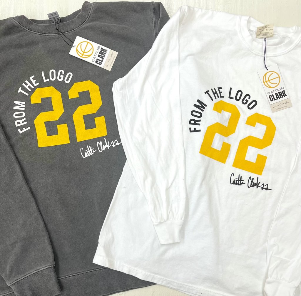 CaitlinClark22's tweet photo. https://t.co/EdfOOTKa16

New Merch from The Vinyl Studio🙌🏻🏀

#LimitedRelease
#FromTheLogo https://t.co/HpJl9hXgEl