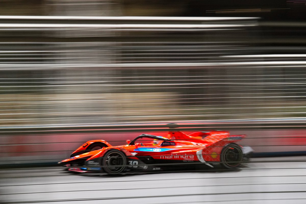 Heading into the weekend at full speed 💨