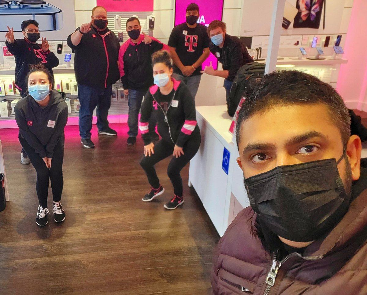 Thank you <a href="/therealcorn4all/">Jason Corn</a> &amp; <a href="/DaniA23X/">Dani</a> for an amazing visit and educating us on TNX &amp; TECH UP! 👊🏽🙌🏽
<a href="/asadirfan/">Asad Irfan</a> <a href="/RJGomezIII/">Rafael J. Gómez lll</a> @MagentaTCarlaC