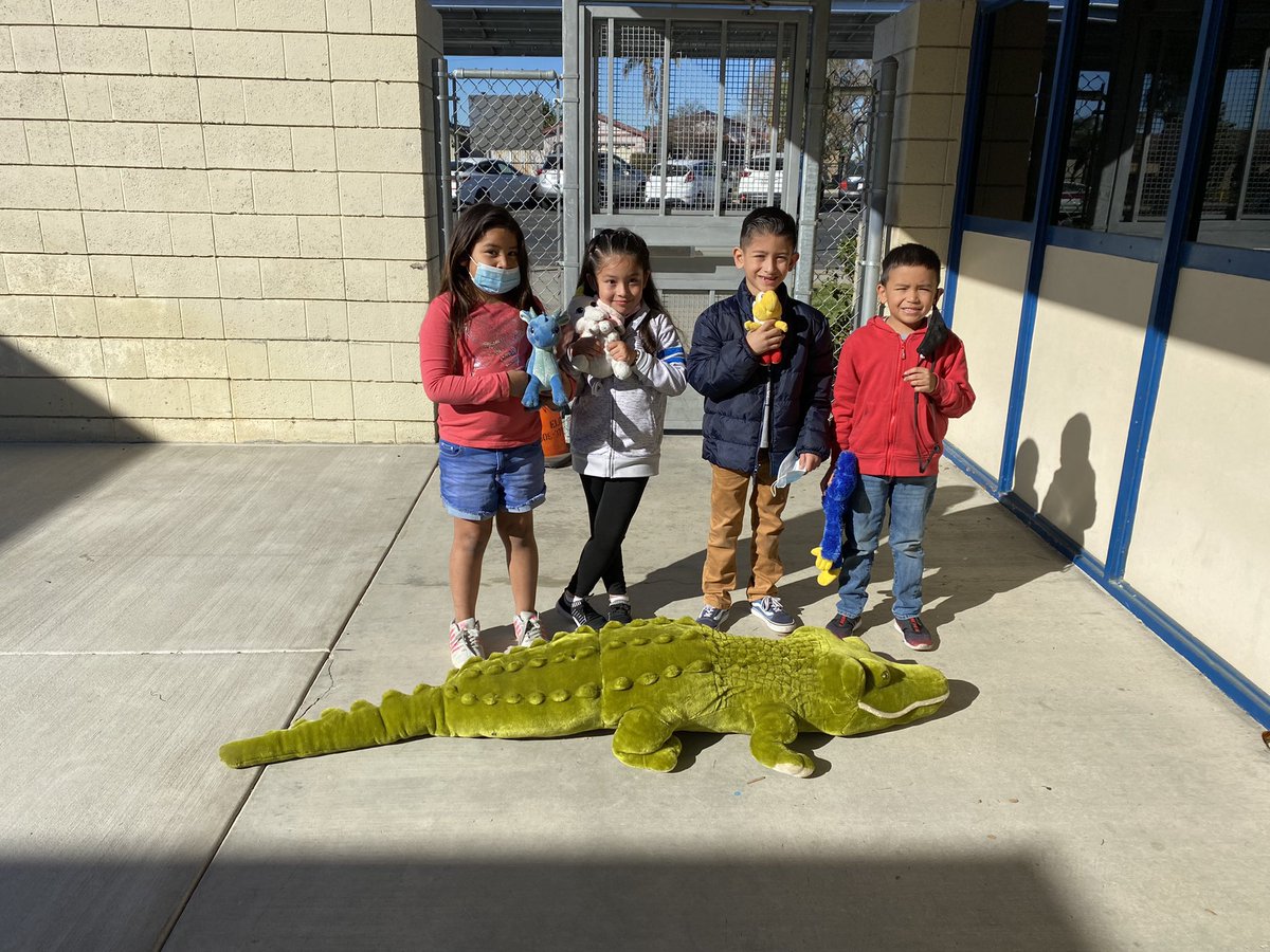 JoshRegerAP's tweet image. First Friday of the Month Spirit Day…Stuffed Animals! Our Superstars showing their school spirit with their stuffed animals. It’s a jungle out there!