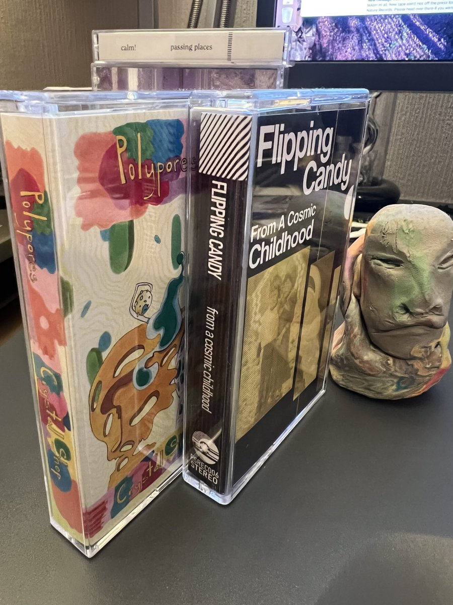 And so this afternoon has been soundtracked by the gorgeously mighty <a href="/stephenjbuckley/">Polypores 🌳👽🌳</a> on @Waxing_Cres_Rec &amp; Flipping Candy on <a href="/prisma_sonora/">Prisma Sonora Records</a> a fantastic newish label in Portugal.