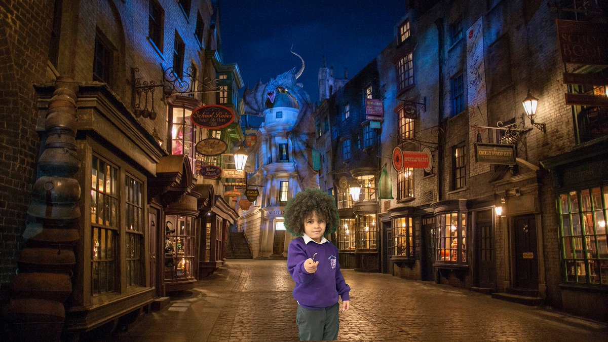 MrBlairBPS's tweet photo. 💜🧙🏻Harry Potter Day🧙🏻💜
Surprise!!!
How good do these look 🙂! P1B took a visit to Hogwarts 🏰
Thanks to @MrsMcLeishBPS for organising the green screen, a great stimulus to make learning more engaging 🟩
@BPSReadingRocks
(2/4)
#BPSDigitalLearning #BPSHarryPotterDay https://t.co/stooHKMvQ2