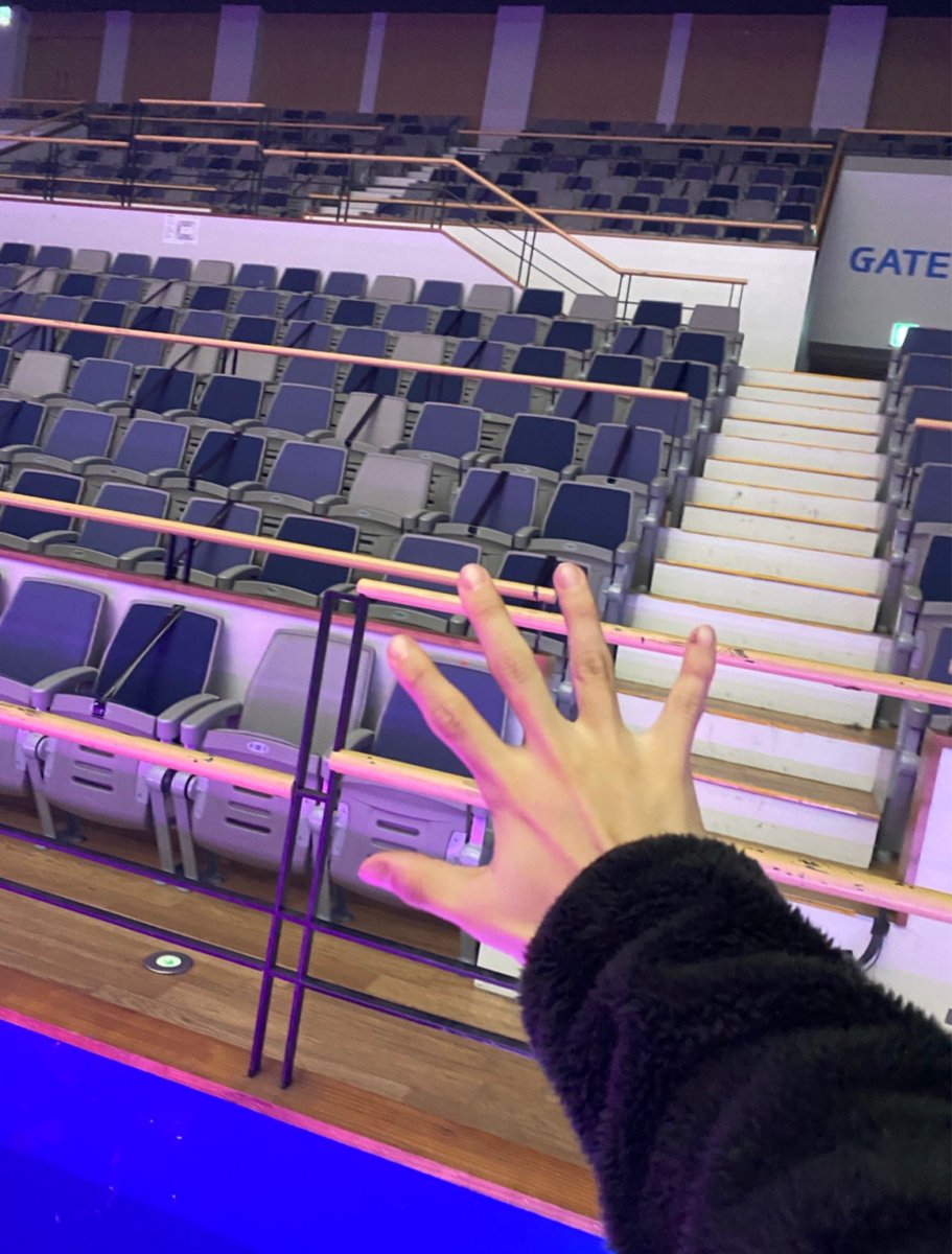 tiny_joochie's tweet image. i hope the 10 of you will shine the brightest today, and will stay safe even after the concert 💛

#주찬 #JOOCHAN #홍주찬 #ジュチャン #GoldenChild #골든차일드 #ゴールデンチャイルド @GNCDjp_official