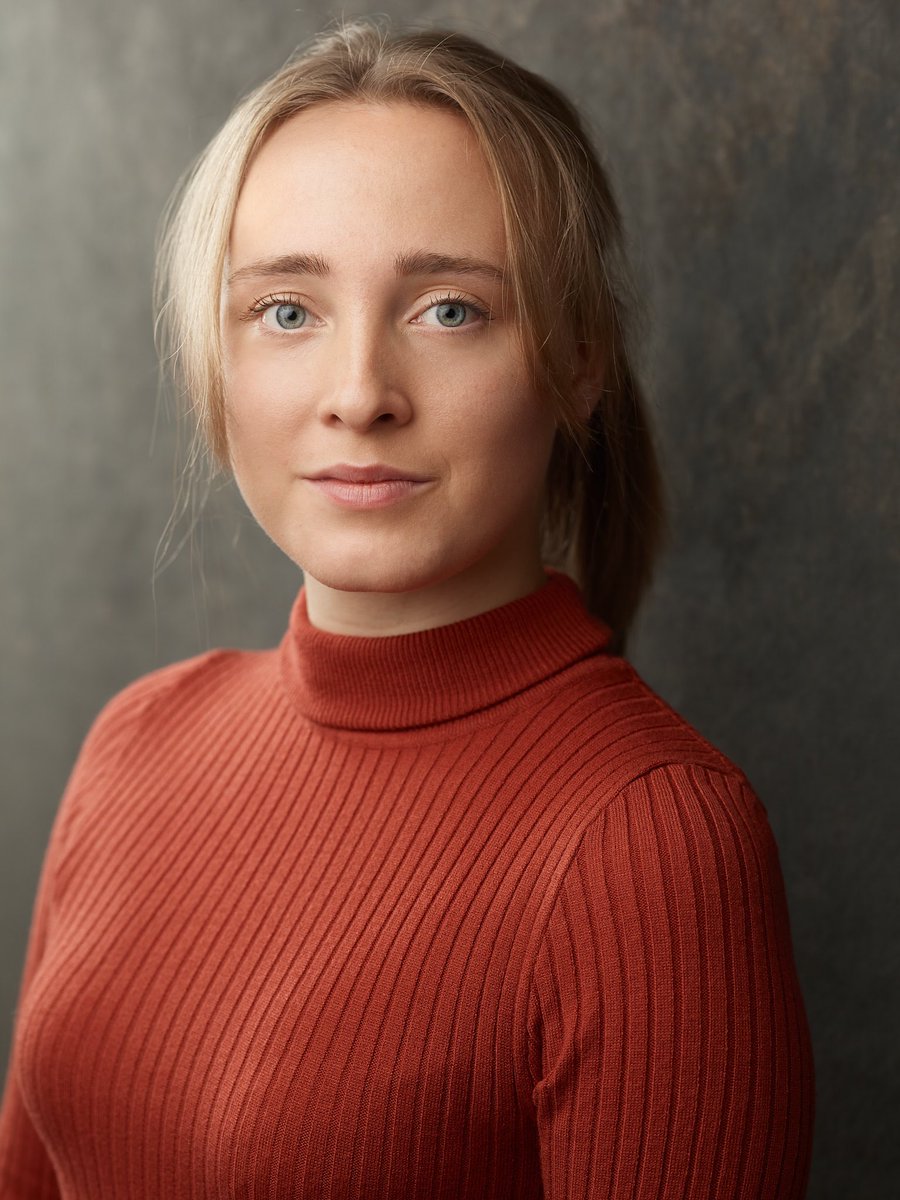 The role of Lainey will be played by Emily Routh in Cast A,and the role of Auntie Pat in Cast B! Book your tickets now! 🚂 ticketsource.co.uk/whats-on?q=UCL…