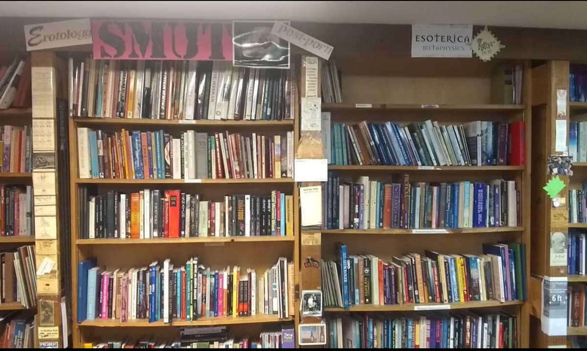 maureenfosterX's tweet photo. #PhoenixBooks #SanLuisObispo
#books #bookstores #localbookstores
my kind of bookshop ❤️ https://t.co/uRmWJrEkhF