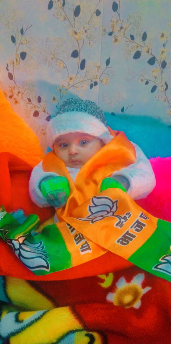 abhishek_31dec's tweet image. My cutipie in a campaigning Mood...