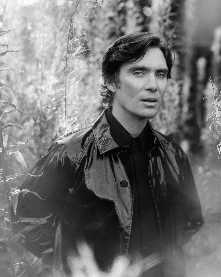 LoveCillyMurphy's tweet photo. Cillian's outtake shots for his Esquire Magazine UK Spring 2022 photoshoot & interview. 🤤😍💖
📸 Tom Craig. ❤️ #CillianMurphy #TommyShelby #ThomasShelby #PeakyBlinders #EsquireMagazine #EsquireUK https://t.co/UFjeDhHkzS