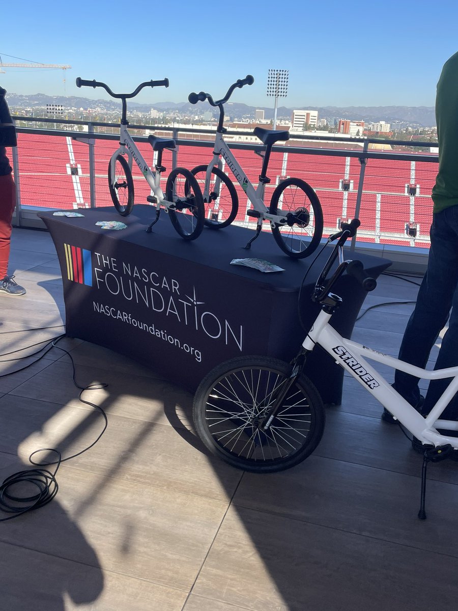 peterjung102's tweet photo. Love this @NASCAR_FDN and @AllKidsBike partnership. Giving more kids an opportunity to ride bikes, and inspire heathy living. https://t.co/qckgMhodat