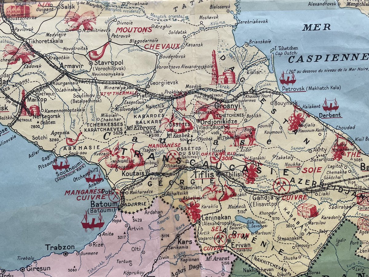 HarvardMapColl's tweet photo. Some great details on this #map "Russie d'Europe, รconomique Illustrรฉe" from 1942 #ItsInTheTrees #AntlersForDays #HarvardLibrary https://t.co/ul93emI9ty