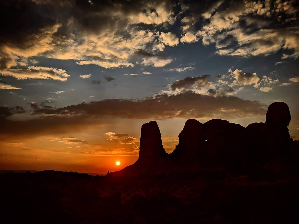 0xRaoulDuke's tweet image. Back in 2005 I suffered a traumatic brain injury while deployed to Iraq. I capture the moment just to keep hold of the memories. With the emergence of #NFTs, I've been contemplating on minting some of these memories of mine. What do you think? #NFT #nftphotography