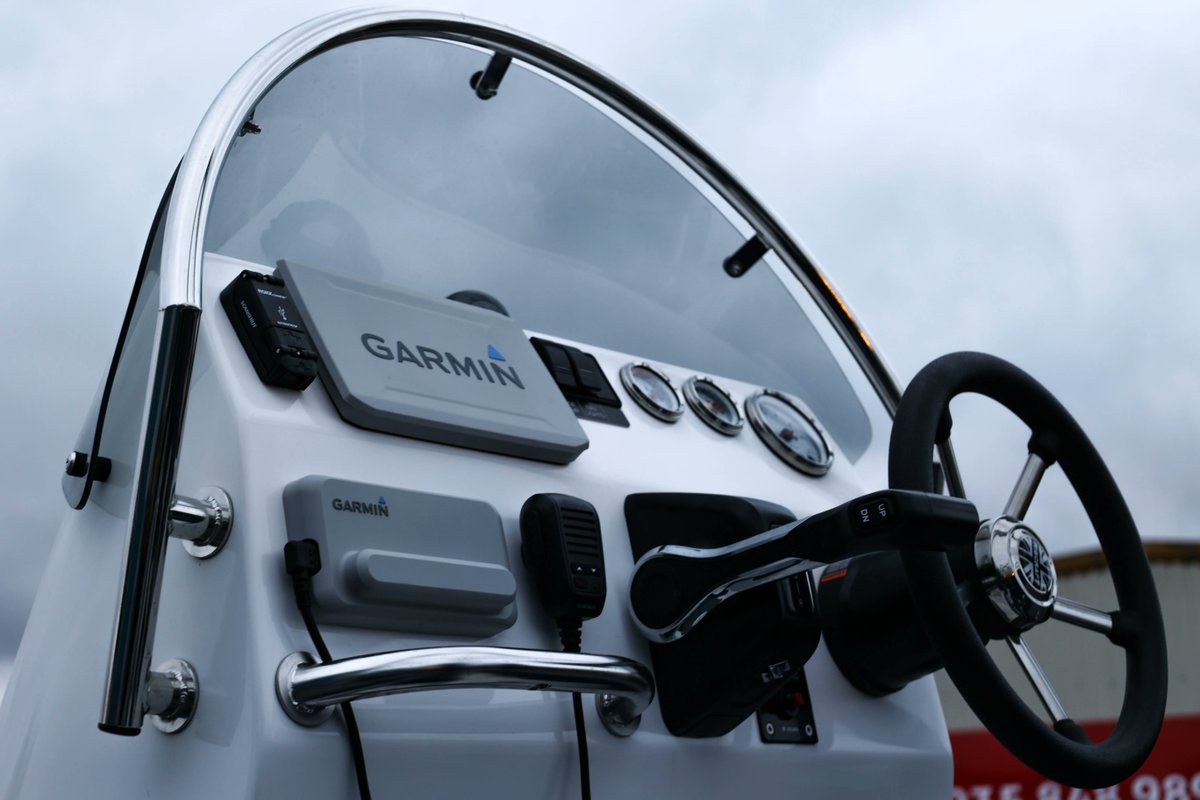 ribcraft's tweet image. RIBCRAFT 5.3 PRO delivered this morning! Fully equipped with an ocean double console, four one person jockey seats, heavy-duty A-Frame &amp;amp; Suzuki 90hp outboard engine. It is then on the custom trailer designed to transport the Ribcraft RIB and two laser dinghies. Ready to go!