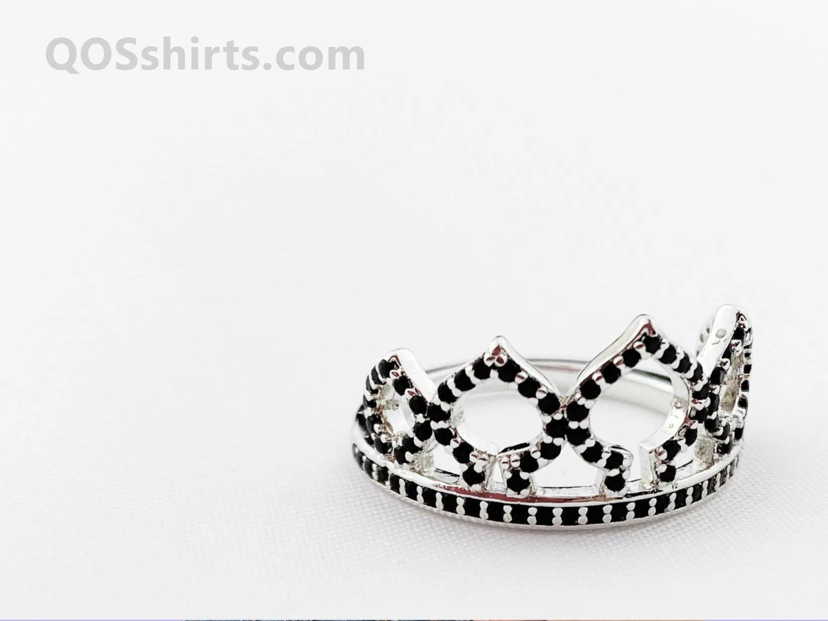 QOSshirts's tweet photo. Our spade crown ring is a fun, subtle way to show off your status! Get it here: https://t.co/ecjZDs0vUX https://t.co/kWlFH16VJl