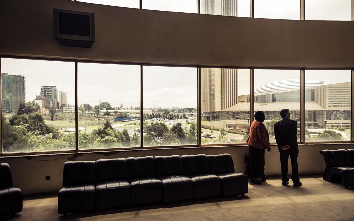 MunSecConf's tweet image. Today's #AUSummit comes at a time when several crises are unfolding across the African continent. The @_AfricanUnion is a crucial actor in preventing further destabilization. Learn more in our latest Munich Security Brief on the #HornOfAfrica: securityconference.org/publikationen/…