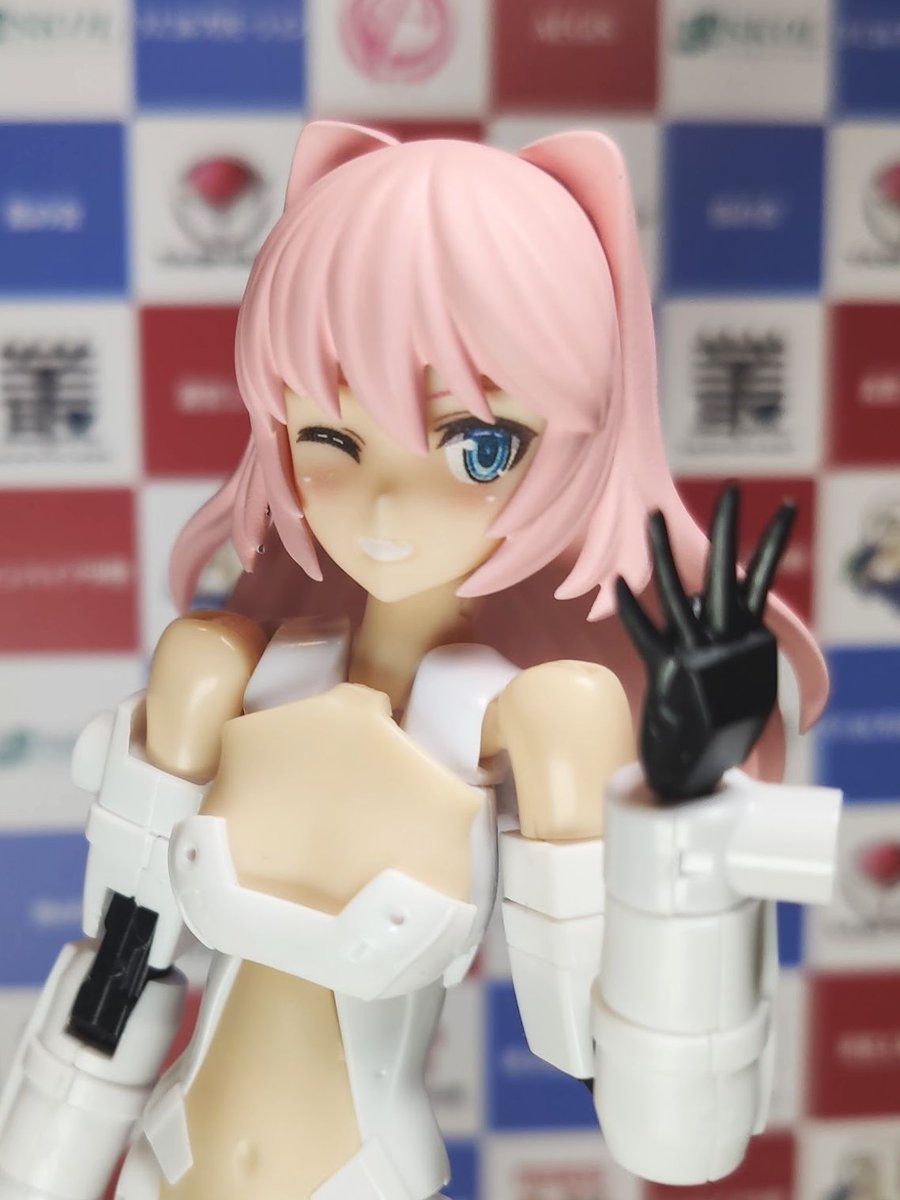 メガミデバイス　WISMヴァンガードヘッドパーツ 新作その5、WISM・ヴァンガードです。 …誰？って感じなんですが、7年