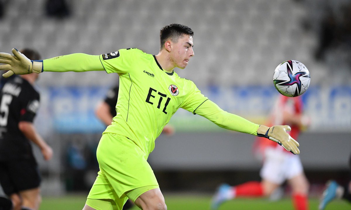 viktoria1904's tweet image. 45‘ 1:0 für den Gastgeber nach den ersten 45 Minuten. 🙄
#SCFVIK #Vussball #3Liga #ViktoriaKöln #Köln  
Bild: Achim Keller