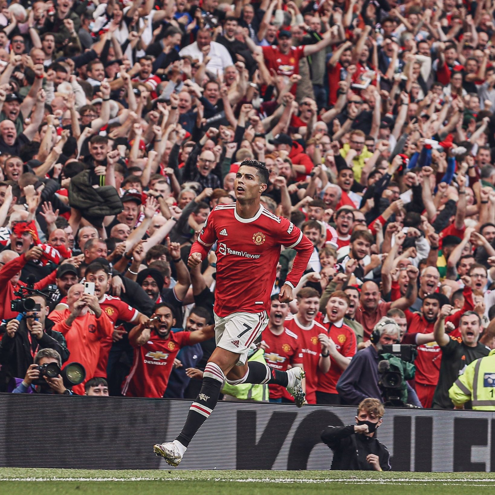 Happy birthday Cristiano Ronaldo.  THE GREATEST OF ALL TIME  