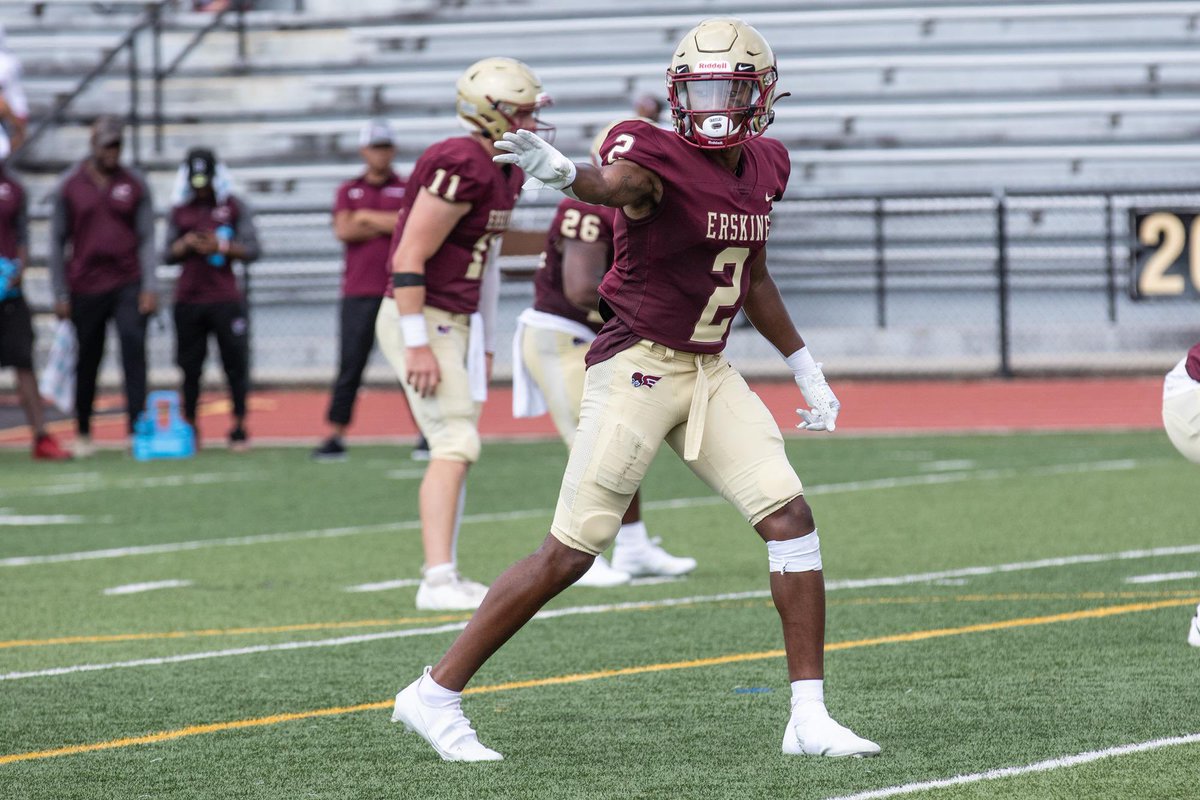BertonV_8's tweet photo. Blessed to receive a D-II offer from Erskine College @shapboyd @FleetFB @KirkHoza @CoachSorg @CalvaryFB https://t.co/3Icfys3jmN