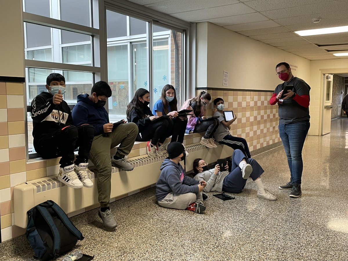 Dividing &amp; conquering with <a href="/MrDeRisi/">Biagio De Risi</a> 🙃 Happy Friday!