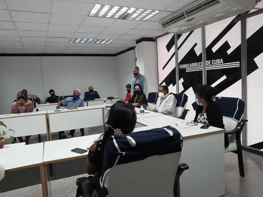 Seguir avanzando y perfeccionar nuestras labores cotidianas, de la mano de las direcciones en cada una de nuestras empresas, son las directrices de trabajo de los departamentos de Desarrollo y Gestión Empresarial en la Unión de Ferrocarriles de Cuba..#EFOriente  #UFCuba #CubaVive