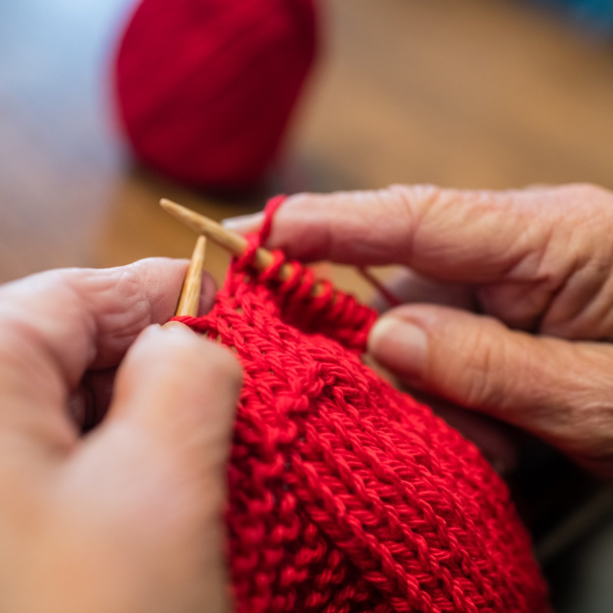 Looking Glass Yarn & Gifts (knitsantafe) Twitter