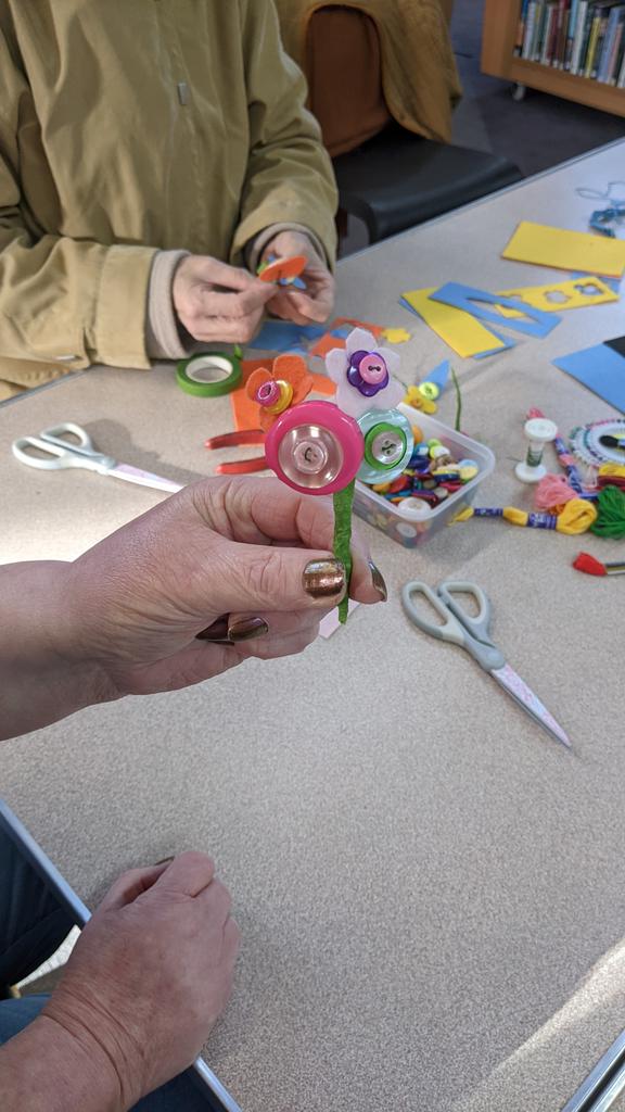 thread_republic's tweet photo. We've had such an amazing week delivery our #ButtonBonanza sessions around #Kirklees π
A big thank you to The Migration Team at @tslkirklees for inviting us to facilitate at #MeetTryLearn. It's been a pleasure to work with you!
#threadrepublic #TSL #learntosew #community https://t.co/e2eZcIGTuQ