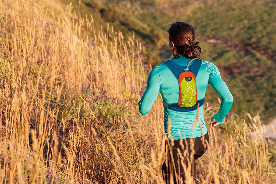 Introducing the newest member of the PureRun® Hydration Vest family - the PureRun® UltraLight™! This light and airy design houses a custom 600mL Soft-Tech™ reservoir, and has plenty of storage for a shell, phone and nutrition.

#AmphipodRunning