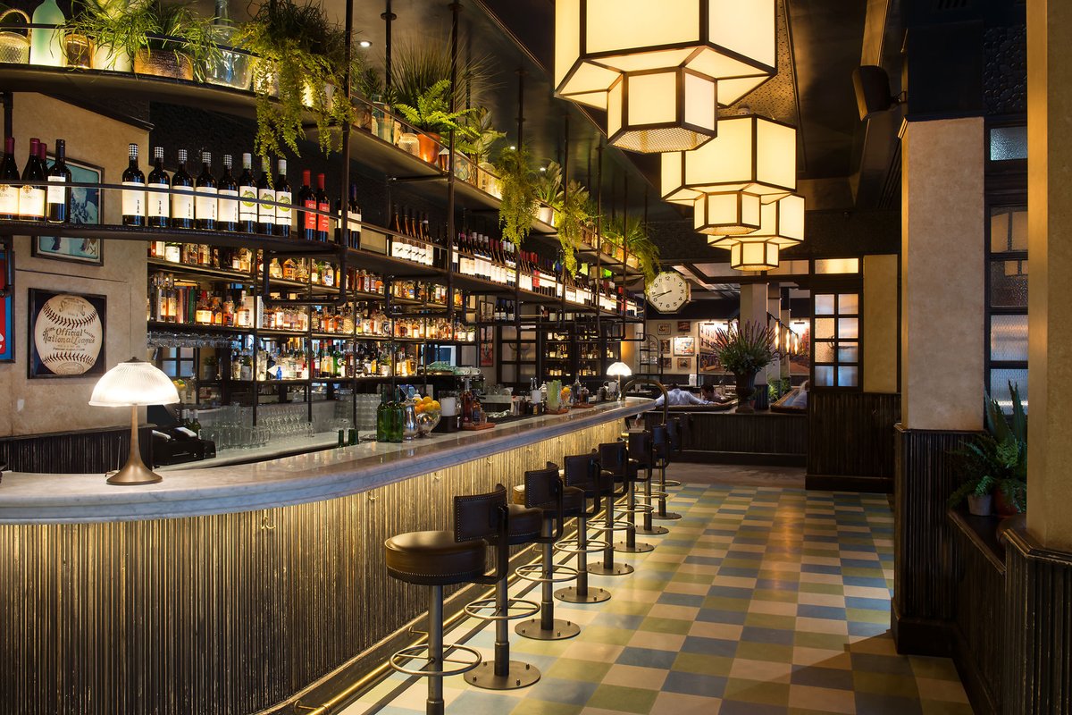 CantorMasters's tweet photo. An integral element of this City based restaurant, in the heart of London, is the marble clad bar serving an endless array of whisky and rye. See more:
https://t.co/P3MxKUWgxW
#restaurantdesigner #interiordesigner https://t.co/vypWPAge0q