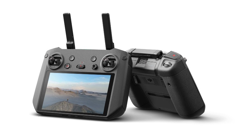 AIRSTAGEsapporo's tweet image. #Mavic3 用に発売されたスマート送信機DJI RC Proが
#AIR2S に対応いたしました✨

ご使用の際には最新バージョン「v03.01.0500」へのアップデートをお願いします😊

#RCPro 札幌店に在庫ございますので
気になる方は是非ご来店ください
➡00m.in/2kR5q

#企業相互フォロー
#札幌Twitter会