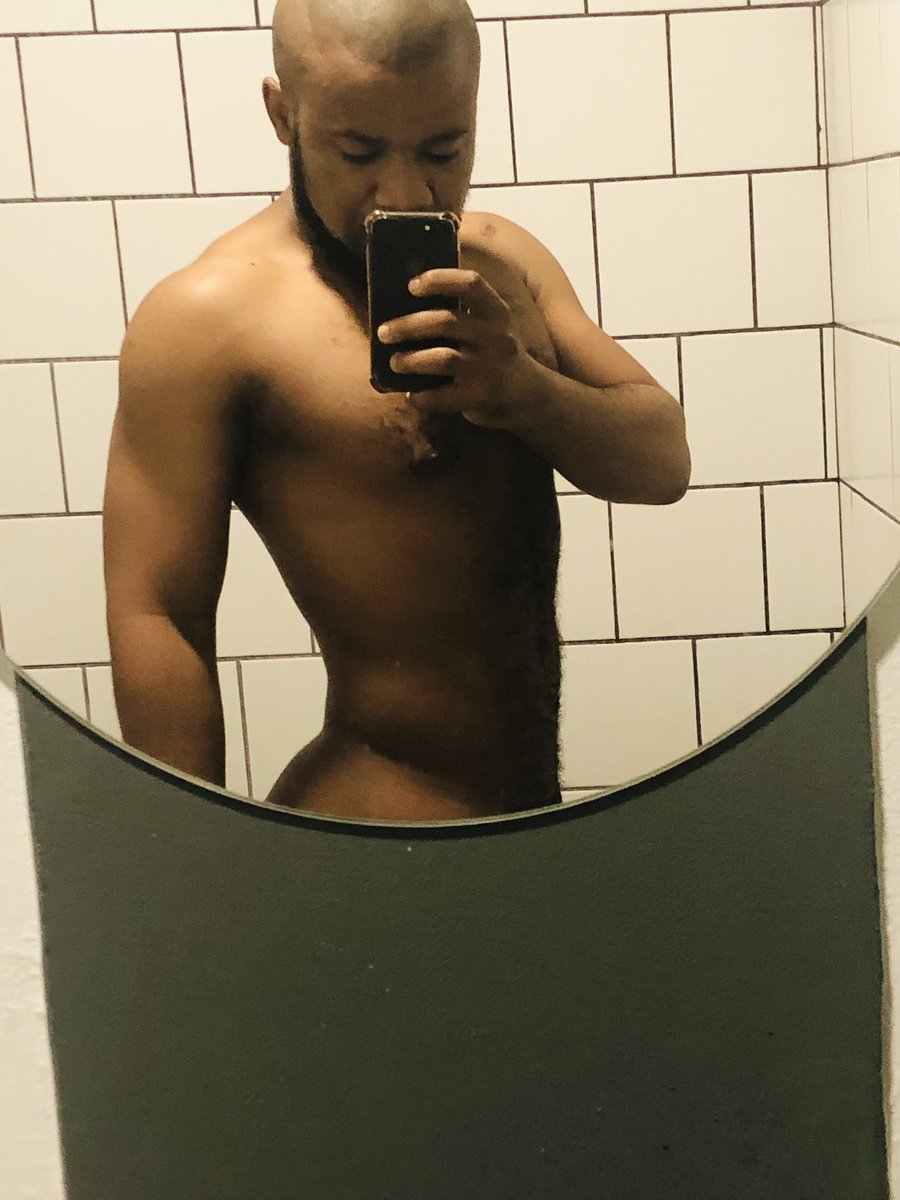 MrNokkie_'s tweet photo. I took a late shower 🚿 #Nudesalert #BodyDevelopment https://t.co/KZMvghYkVN