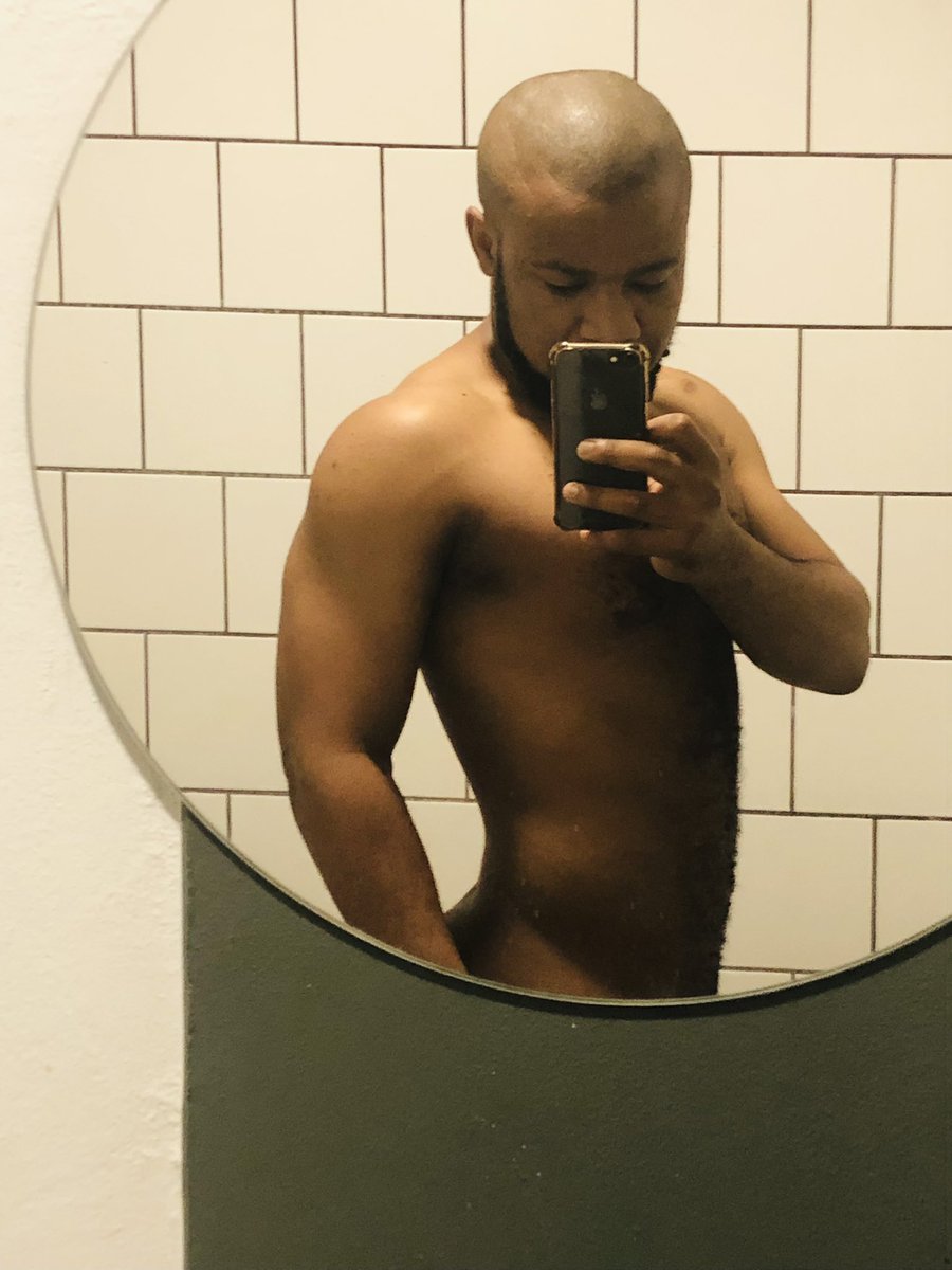 MrNokkie_'s tweet photo. I took a late shower 🚿 #Nudesalert #BodyDevelopment https://t.co/KZMvghYkVN